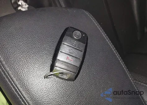 2020 Kia Optima S из США, поврежденный, VIN 5XXGT4L32LG406447